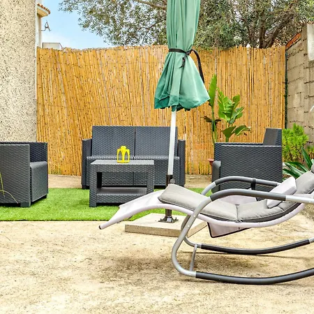 Nyaraló House With Private Garden Near Centre And *